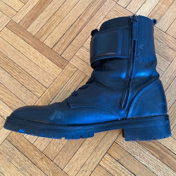 Massimo Dutti black combat lace-up boots with buckles - Picture 11 of 12